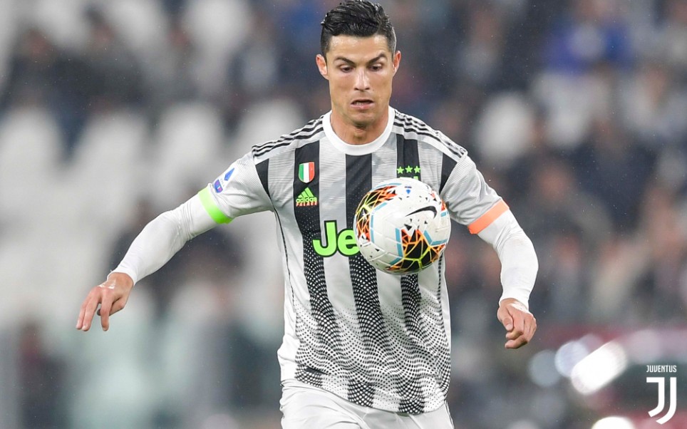 亚洲关于C罗在尤文图斯比赛中悬念迭起华盛顿奇才主帅复盘，现场解说直呼：今晚里尔备战德国杯的信息